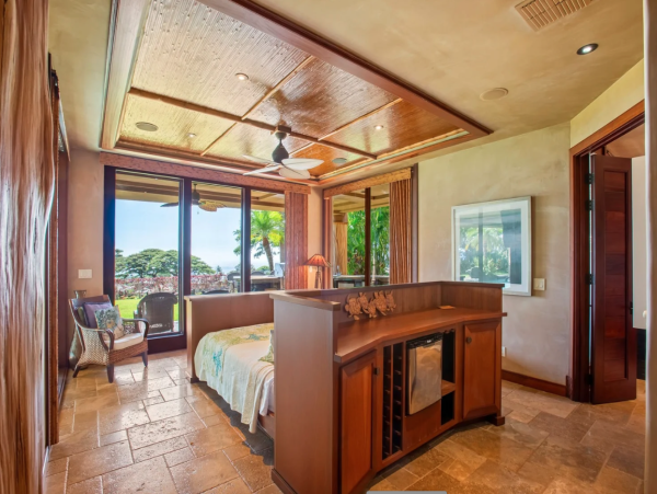 Luxury Estate Vacation Home - Golf Course Estate Near Beach